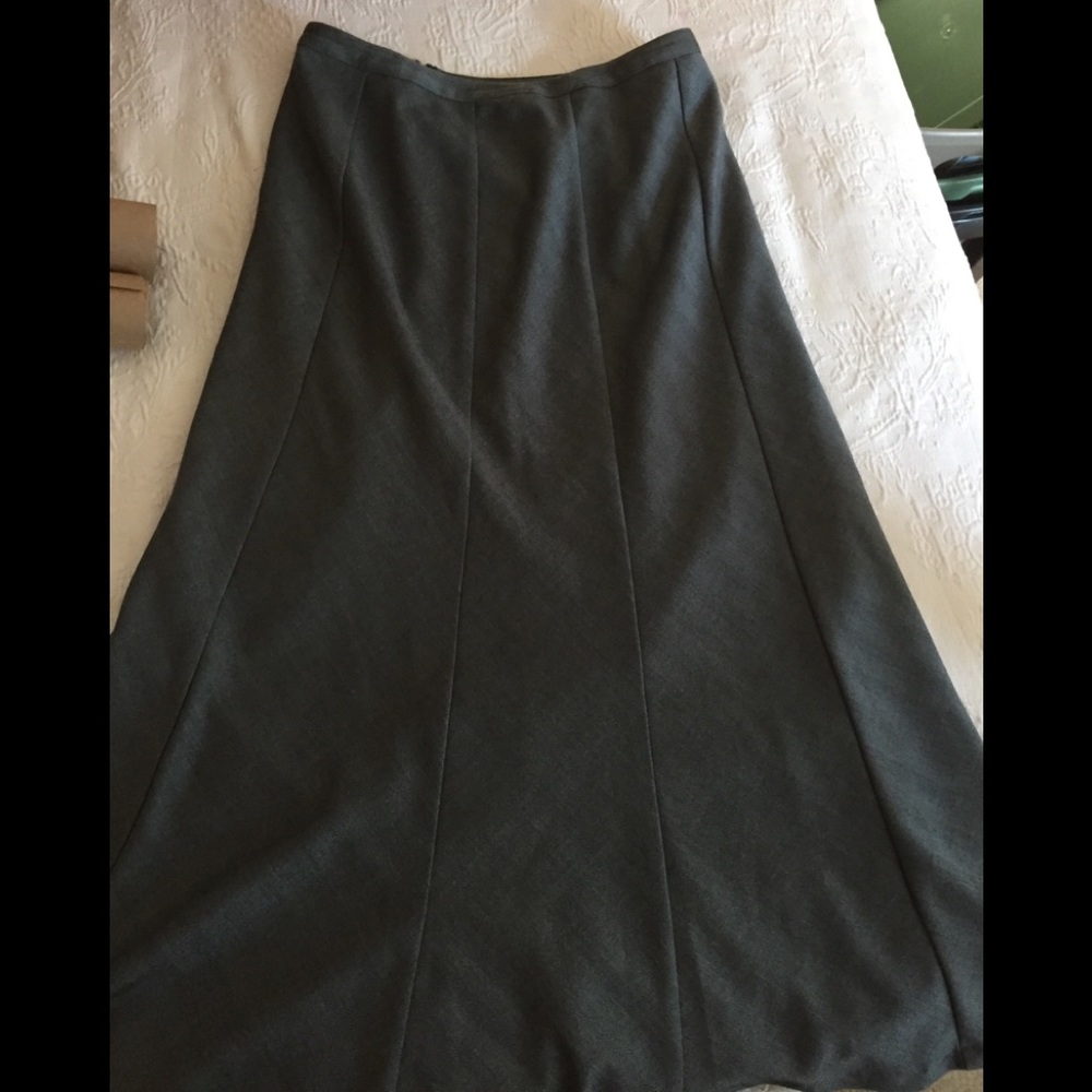 Vintage 8 gore fit and flare midi skirt